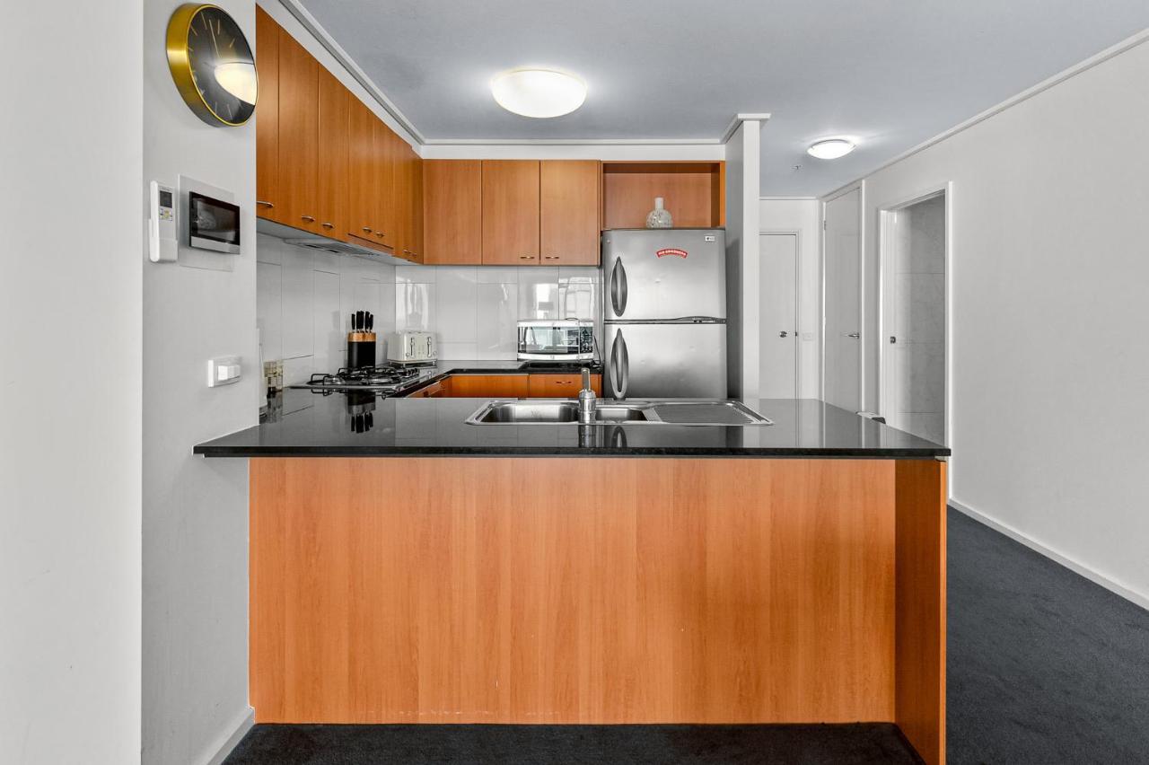 Exclusive Stays - The Summit Melbourne Exterior photo